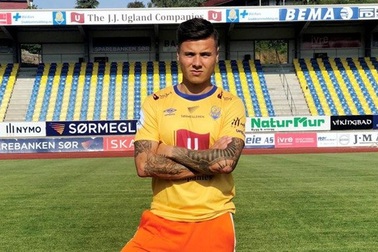 Tiền đạo Alexander Đặng tỏa sáng với cú đúp ở giải Na Uy