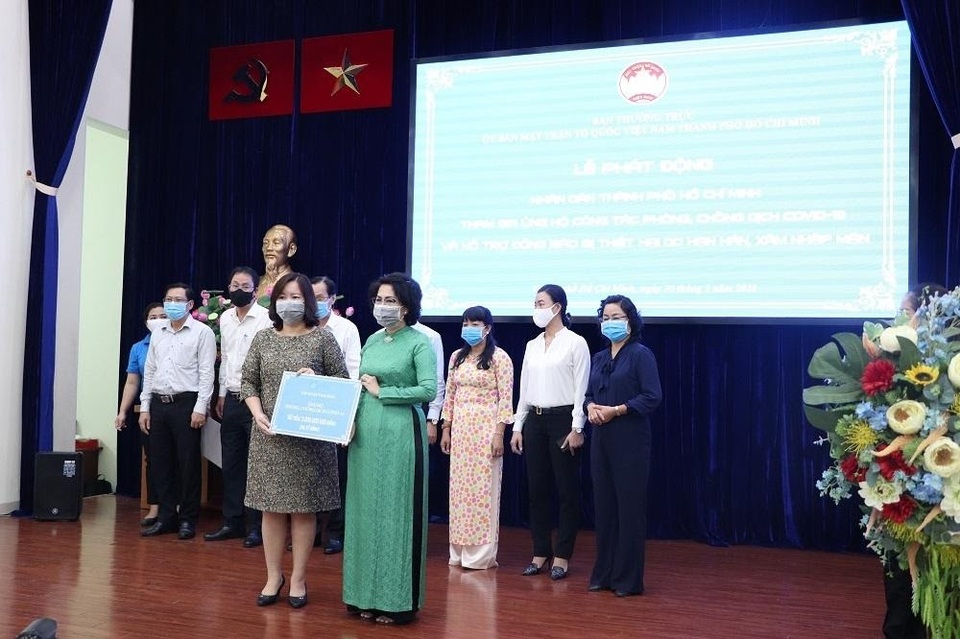 Van Phuc Group ủng hộ 1 tỷ đồng mua Vaccine chung tay đẩy lùi Covid-19 - 3 Van Phuc Group ủng hộ 1 tỷ đồng mua Vaccine chung tay đẩy lùi Covid-19 - 3