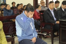 Bị cáo người Hàn bật khóc xin lỗi nạn nhân vụ sập giàn giáo Formosa