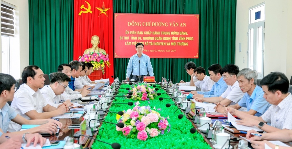 Bí thư Vĩnh Phúc: Đất đai tiềm ẩn các yếu tố gây khiếu kiện, tố cáo - 1 Bí thư Vĩnh Phúc: Đất đai tiềm ẩn các yếu tố gây khiếu kiện, tố cáo - 1