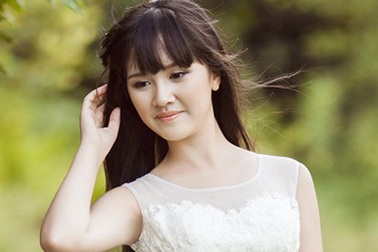 Hoa khôi Hà Anh hóa thân thành công chúa xinh đẹp