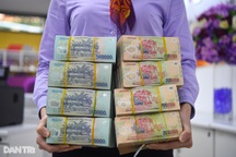 Room tín dụng được cởi trói