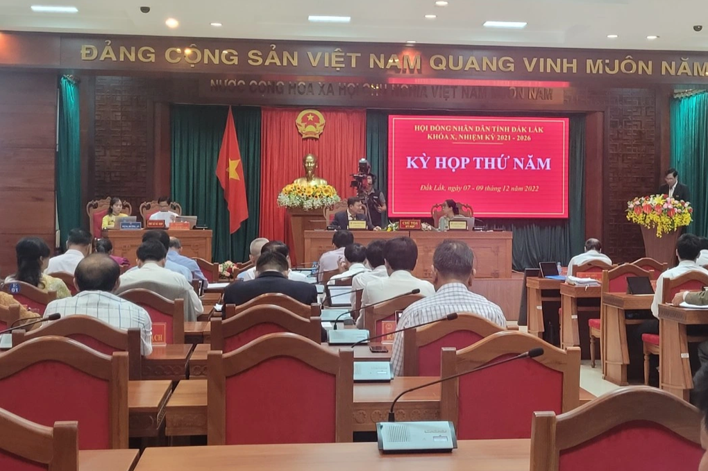 Giải ngân vốn đầu tư công chậm làm nóng phiên họp HĐND tỉnh Đắk Lắk - 1 Giải ngân vốn đầu tư công chậm làm nóng phiên họp HĐND tỉnh Đắk Lắk - 1