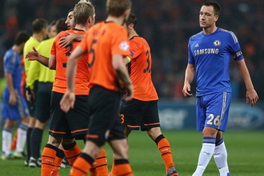 Di Matteo lo lắng về tình cảnh khó khăn của Chelsea