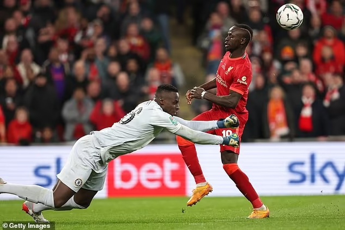 Thủ môn Kepa sút luân lưu lên trời, HLV Chelsea nói điều bất ngờ - 1 Thủ môn Kepa sút luân lưu lên trời, HLV Chelsea nói điều bất ngờ - 1