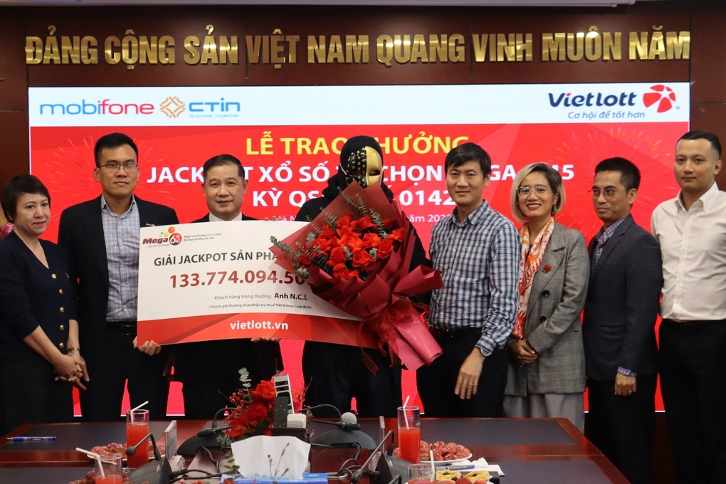 Trúng Vietlott 133,7 tỷ đồng sau 2 năm mua theo ngày sinh và biển số xe - 1