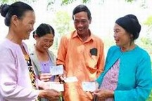 Mua BHYT hộ gia đình không cùng lúc, vẫn được miễn giảm