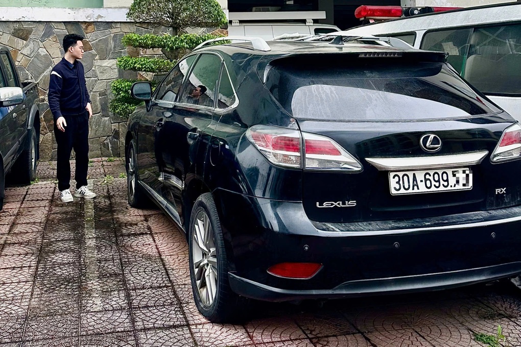 Đấu giá lô xe Range Rover và Lexus, giá khởi điểm hơn 2,6 tỷ đồng - 1 Đấu giá lô xe Range Rover và Lexus, giá khởi điểm hơn 2,6 tỷ đồng - 1