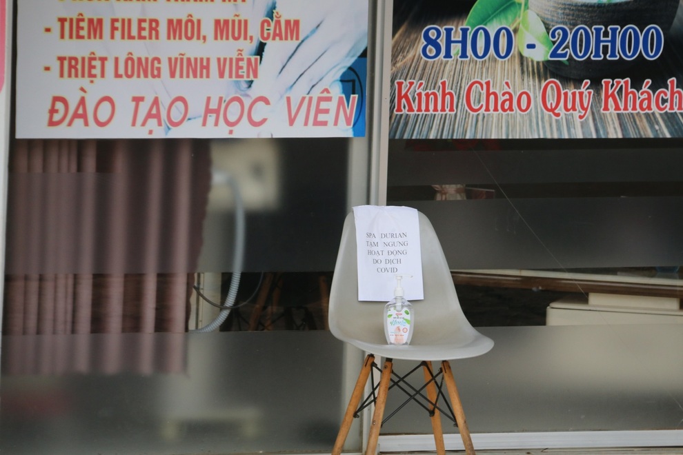 Hỗ trợ người khó khăn do dịch Covid-19 phải bằng cả tấm lòng - 2 Hỗ trợ người khó khăn do dịch Covid-19 phải bằng cả tấm lòng - 2