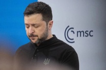 Mỹ cho Ukraine "một giờ" để quyết định về thỏa thuận đất hiếm