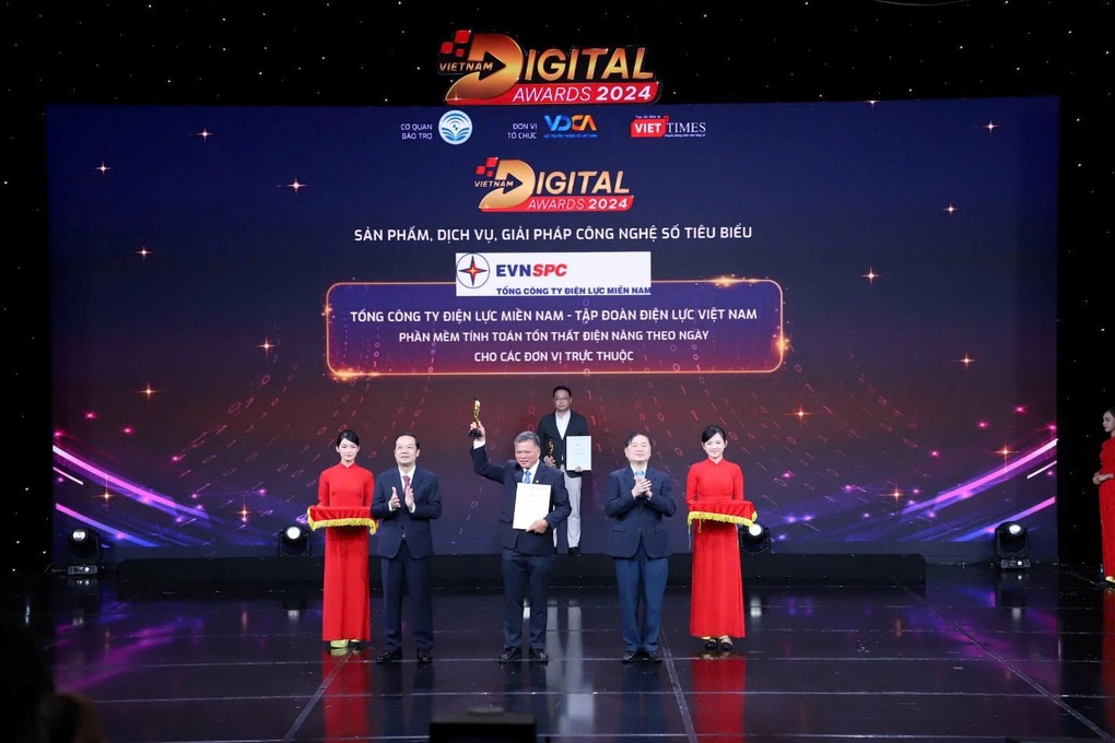 Tổng công ty Điện lực miền Nam đạt giải thưởng Chuyển đổi số Việt Nam năm 2024 - 1 Tổng công ty Điện lực miền Nam đạt giải thưởng Chuyển đổi số Việt Nam năm 2024 - 1