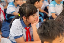 Một trường tuyển lớp 6 cực khó, quy "mỗi năm đạt xuất sắc bằng 1 điểm"