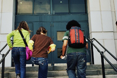 5 bức ảnh của bé không nên khoe trên mạng