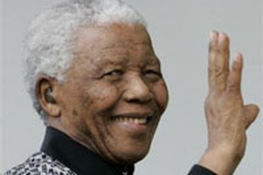 Cựu Tổng thống Mandela vẫn sống sau nhận xét “ác ý” của ông Bush