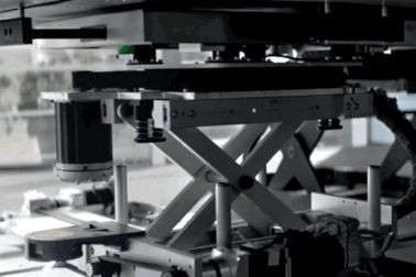 Công nghệ đổi pin ô tô điện của Mỹ chậm hơn nhiều so với của Trung Quốc