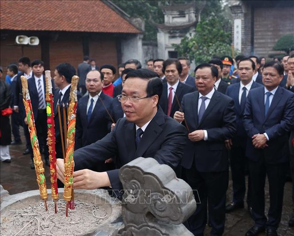 Chủ tịch nước Võ Văn Thưởng dâng hương tưởng niệm Đức vua An Dương Vương - 2 Chủ tịch nước Võ Văn Thưởng dâng hương tưởng niệm Đức vua An Dương Vương - 2