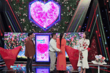 Nam tài xế cười tít mắt khi được mai mối, hôn má mẹ đơn thân xinh đẹp