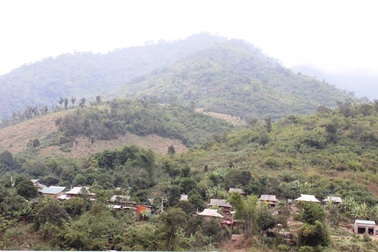 Buông lỏng quản lý, huyện nghèo dính nhiều vi phạm