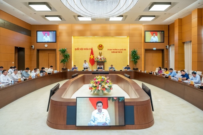 Toàn cảnh Phiên họp