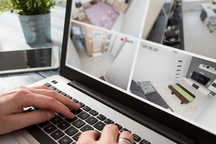 Camera giám sát lặng lẽ thu thập dữ liệu như gián điệp giữa nhà