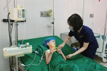 Kịp thời cứu sống bé gái 6 tuổi bị hoại tử xoắn ruột nguy hiểm