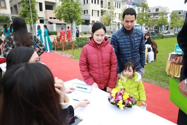 Tìm được chủ nhân may mắn trúng ô tô khi mua Anland