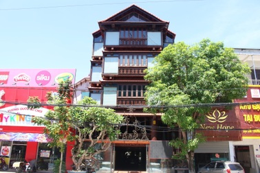 Khám phá ngôi nhà gỗ 5 tầng “độc nhất vô nhị” của lão gia ở Hà Tĩnh