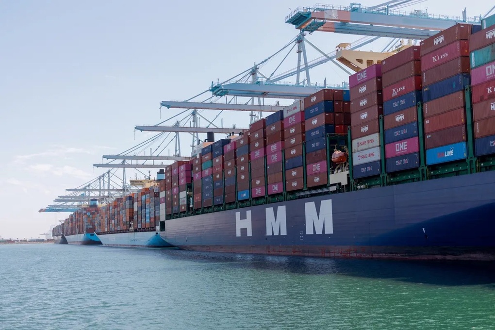 Tổng thống Trump lên kế hoạch B đề phòng tòa án bác bỏ chính sách thuế quan - 1 Tổng thống Trump lên kế hoạch B đề phòng tòa án bác bỏ chính sách thuế quan - 1