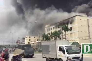 Cháy lớn ở công ty may Meko khu công nghiệp Trà Nóc- Cần Thơ