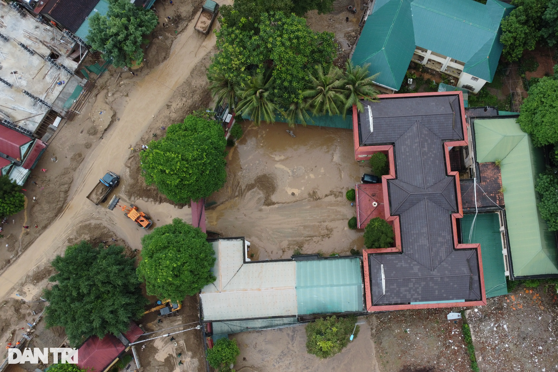 Hiện trường lũ quét kinh hoàng ở Kỳ Sơn nhìn từ trên cao - 5 Hiện trường lũ quét kinh hoàng ở Kỳ Sơn nhìn từ trên cao - 5