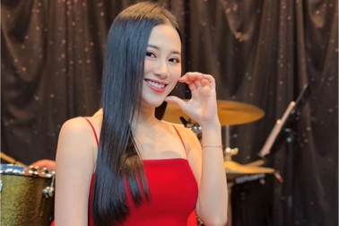 Ca sĩ Tố My nhập viện vì phình động mạch não, sức khỏe hiện ra sao?