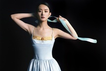 Màn "lột xác" ấn tượng của "gái một con" Triệu Lệ Dĩnh