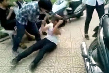 “Không nên xử lý nữ sinh bạo hành bằng biện pháp cao nhất”