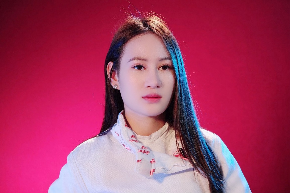 Hot girl đấu kiếm từng đoạt HCB SEA Games gây sốt khi trở thành trọng tài - 5 Hot girl đấu kiếm từng đoạt HCB SEA Games gây sốt khi trở thành trọng tài - 5