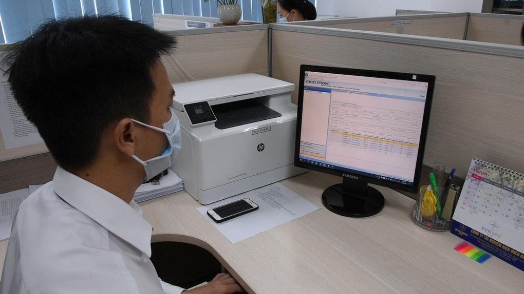 Điện lực miền Nam: Chăm sóc khách hàng hiệu quả hơn nhờ chuyển đổi số - 3 Điện lực miền Nam: Chăm sóc khách hàng hiệu quả hơn nhờ chuyển đổi số - 3