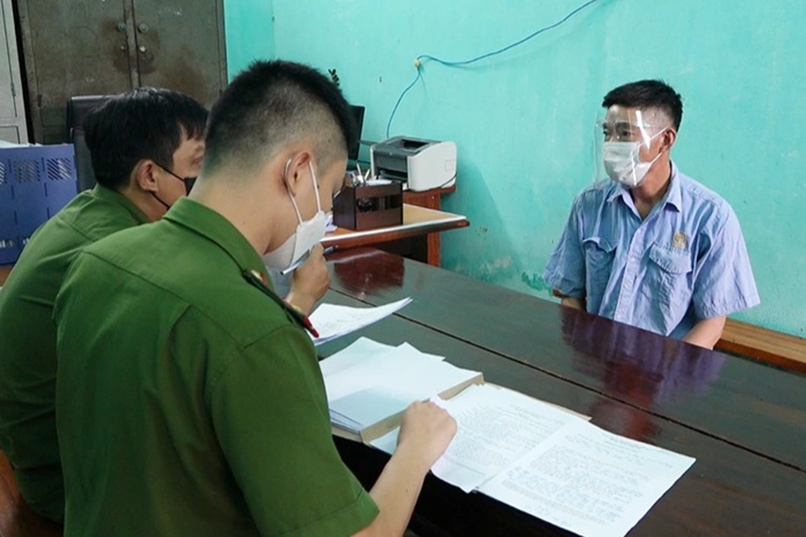 Sự hối hận muộn màng của gã chồng trút mưa dao vào người vợ - 1 Sự hối hận muộn màng của gã chồng trút mưa dao vào người vợ - 1