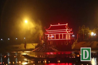 Đêm hoa đăng tri ân liệt sĩ trên sông Thạch Hãn