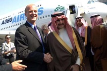 Hoàng tử tỷ phú Ả rập từ bỏ thú chơi “khách sạn bay” A380