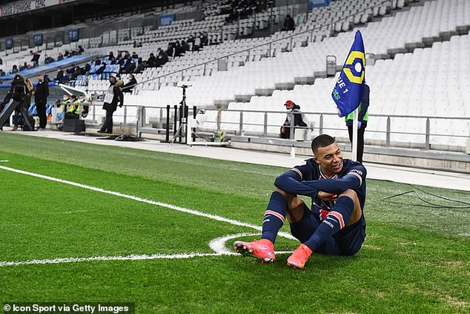Mbappe tỏa sáng giúp PSG đánh bại Marseille - 1 Mbappe tỏa sáng giúp PSG đánh bại Marseille - 1