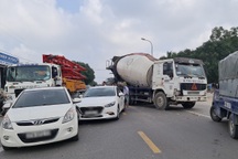 Quy tắc 3 giây - Kinh nghiệm tránh "dồn toa" khi chạy xe trên cao tốc