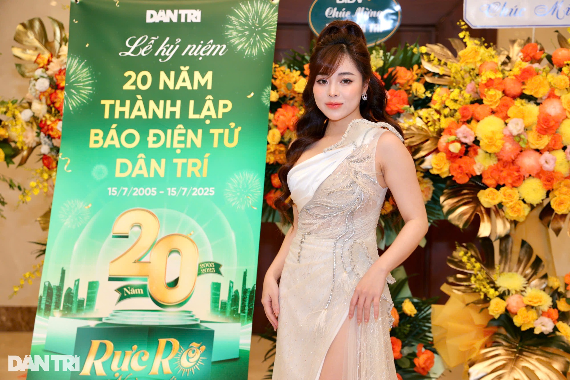 Dàn nghệ sĩ nổi tiếng, gạo cội đến dự Lễ kỷ niệm 20 năm báo Dân trí - 14 Dàn nghệ sĩ nổi tiếng, gạo cội đến dự Lễ kỷ niệm 20 năm báo Dân trí - 14