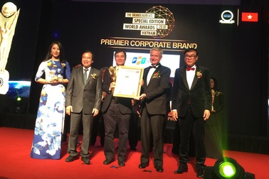 FPT Edu nhận 2 giải thương hiệu xuất sắc thế giới