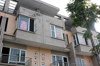 Nhà giàu Hà Nội gỡ gạc trên biệt thự dở dang