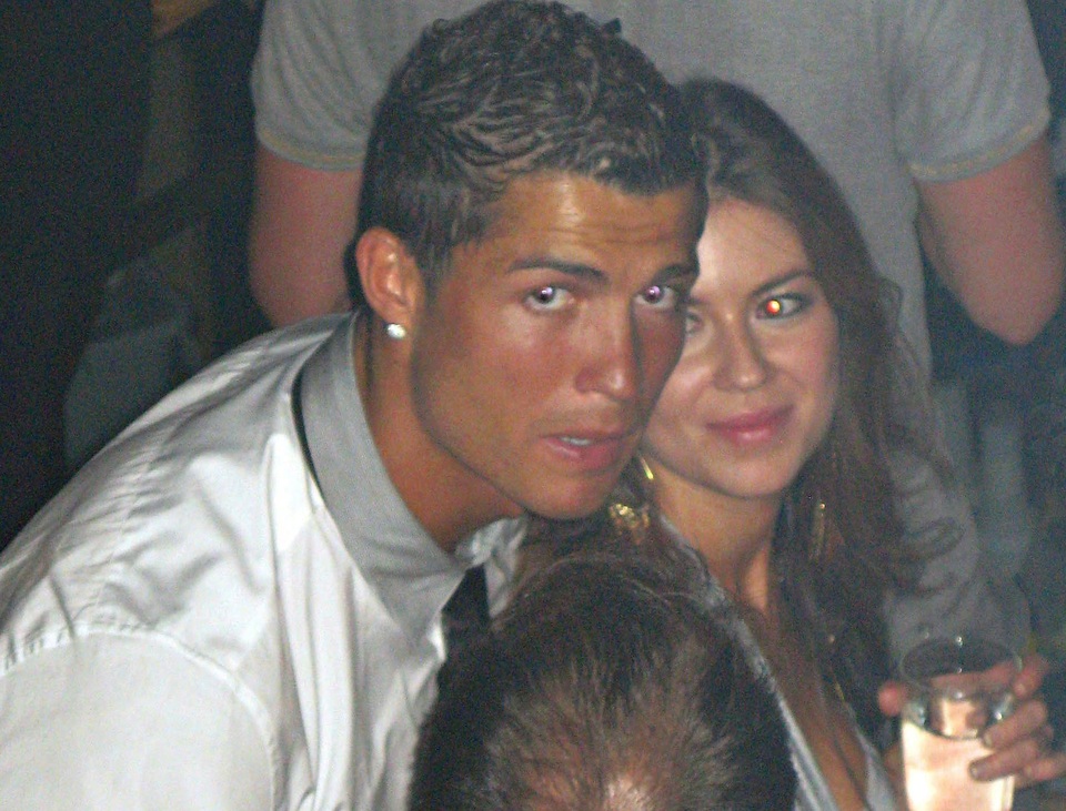 Người mẫu tố C.Ronaldo hiếp dâm, đòi bồi thường… gần 2000 tỷ đồng - 1
