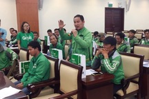 Tài xế Grab phản ứng vì bị thu thuế khi "cày" hơn 100 triệu đồng/năm