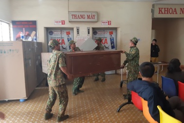 Trên 300 chiến sĩ tham gia di dời Bệnh viện Đa khoa vùng Tây Nguyên