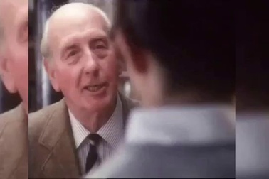 Một quảng cáo cũ của “Những trang vàng”