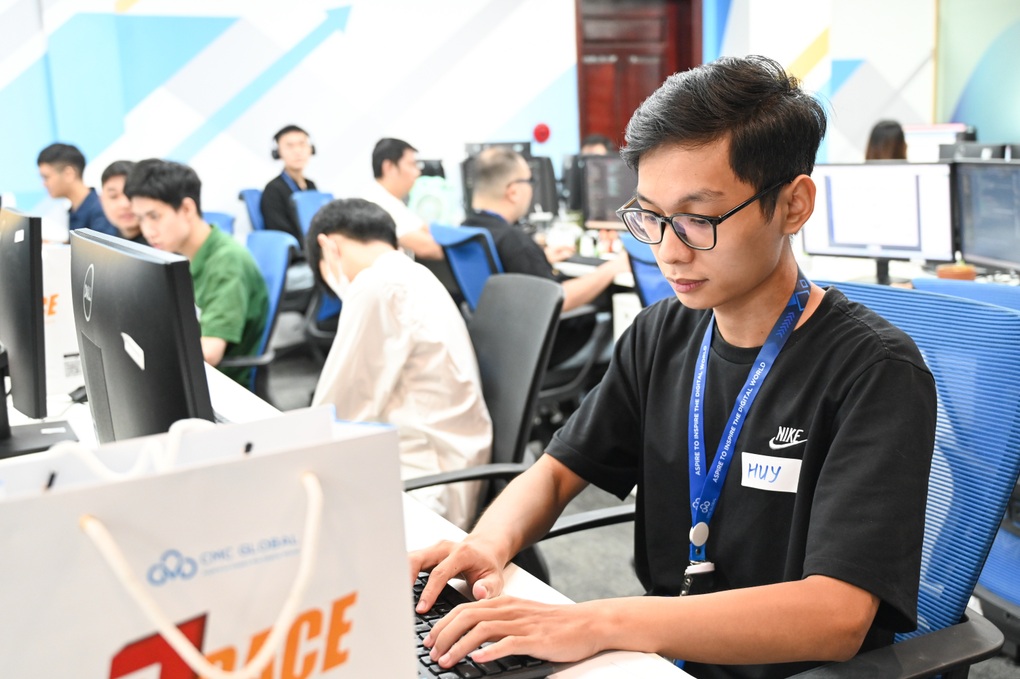 Trường Đại học CMC nhận hồ sơ xét tuyển bằng học bạ năm 2025 - 3 Trường Đại học CMC nhận hồ sơ xét tuyển bằng học bạ năm 2025 - 3