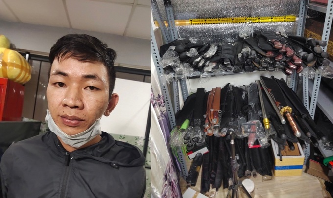 Nguyễn Anh Vũ và số vũ khí thô sơ thu giữ tại nhà.