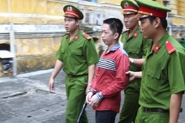 Bị bạn đánh, rút dao đâm chết người